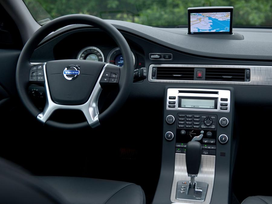  Volvo XC70 D5 2009 года  (фото 4 из 19)